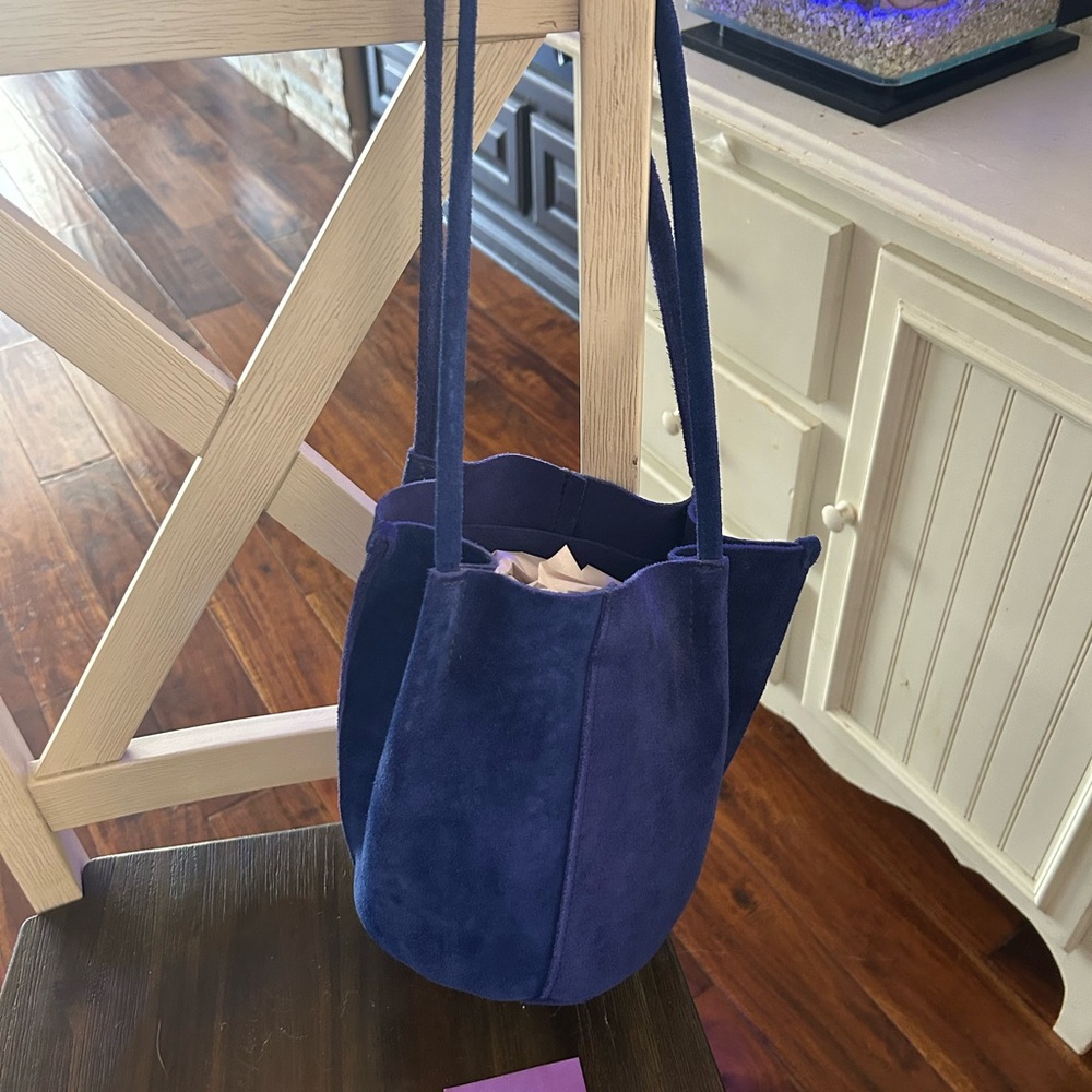Portland Leather Deep Blue Shoulder Bag